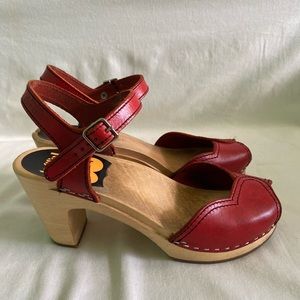 Swedish hasbeens Heart Sandals Clogs women’s size 37